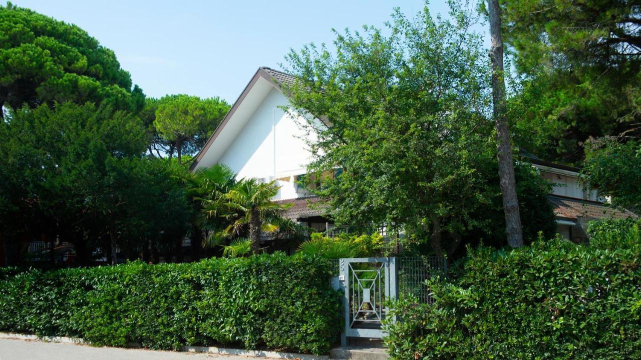 Villa Scultura Seaview Lignano Sabbiadoro Extérieur photo